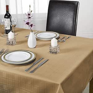Harvard Collection – Jacquard Tablecloth in Coffee 70" Round