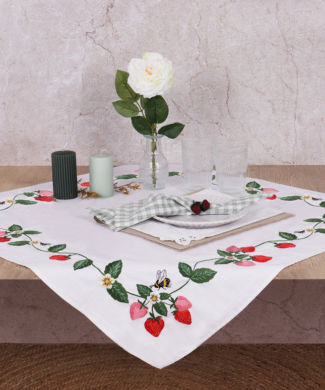Embroidery Kit: Tablecloth: Strawberries