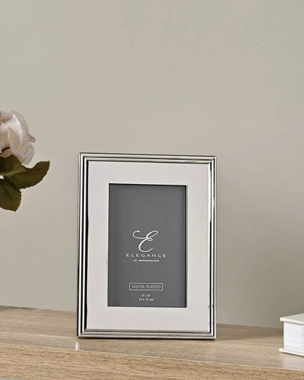 Elegance Silverplated Rib Edge Frame 4" x 6" Gift Boxed
